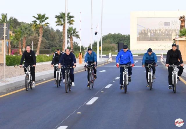 جولة تفقدية للرئيس السيسى  بالدراجة فجر اليوم فى شرم الشيخ
