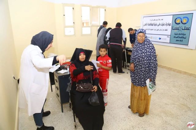 محافظ القاهرة : مبادرة عنيك فى عنينا ساهمت فى إنقاذ الآلاف من غير القادرين