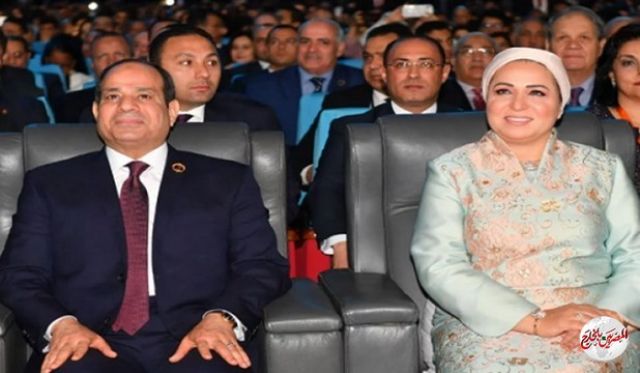 قرينة الرئيس السيسي تعرب عن سعادتها بحضور فعاليات منتدى شباب العالم