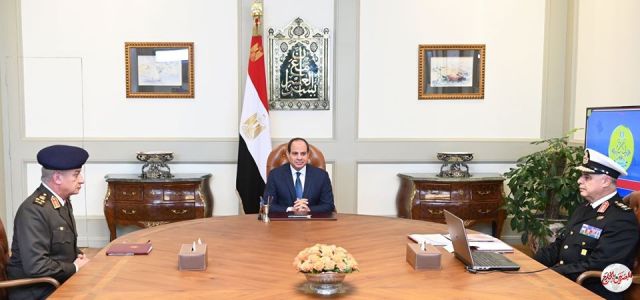 السيسى يستعرض التدابير والإجراءات التي تتخذها القوات المسلحة لحماية الحدود المصرية