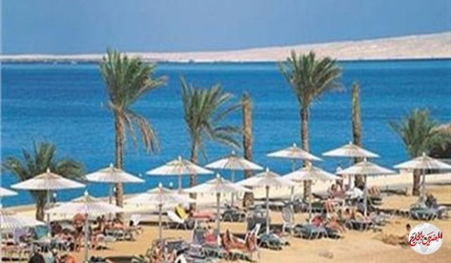 السائحون البريطانيون يعربون عن سعادتهم للعودة مرة أخرى لمدينة شرم الشيخ