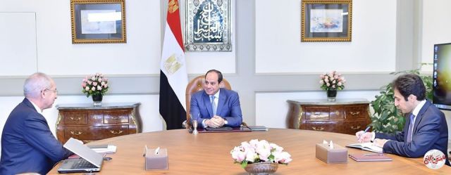 السيسى يوجه بمواصلة بذل الجهود من أجل تطوير قدرات الهيئة العامة للمنطقة الاقتصادية لقناة السويس
