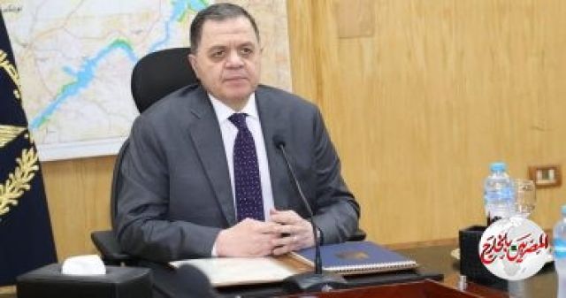 الداخلية تضبط 76 قطعة سلاح نارى و 170 قضية مخدرات وتنفيذ 50354 حكم قضائى متنوع