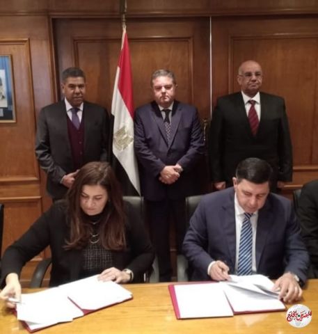  إعادة هيكلة شركات النقل البري للركاب والبضائع والتجارة الخارجية