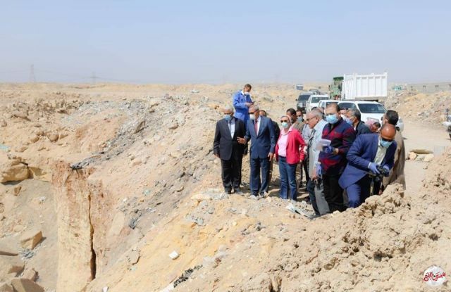 وزيرة البيئة تتابع ضبط سير العمل بمدفن العبور لضمان عدم تراكم المخلفات 