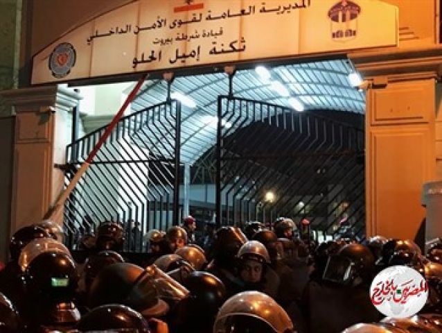 رغم مخاطر كورونا ... انفجار شعبي يضرب لبنان