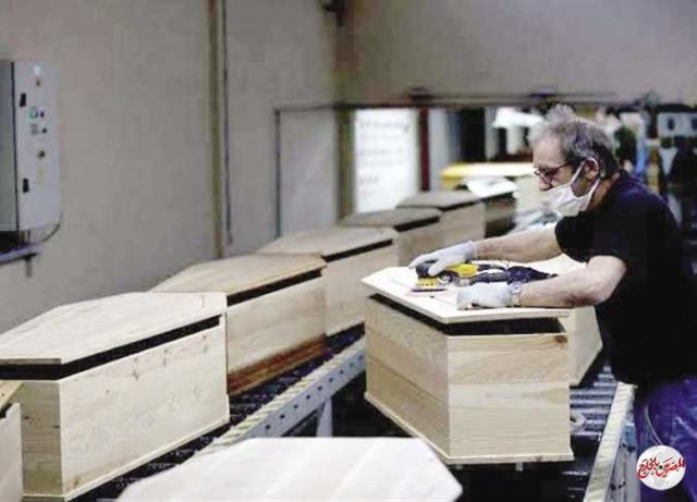 الموت على يد "كورونا" يفتك بربع مليون شخص حول العالم 