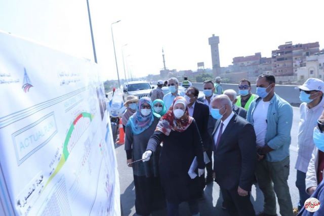 وزير النقل يتفقد مواقع العمل بمشروع رفع كفاءة طريق (بنها / المنصورة) بطول 73 كم