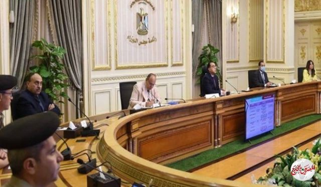 "مدبولى" يتابع إجراءات ميكنة وانتقال الوزارات والجهات الحكومية إلى العاصمة الإدارية