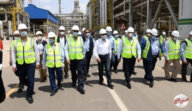 وزير البترول يتفقد مجمع المصرية للتكرير بمسطرد
