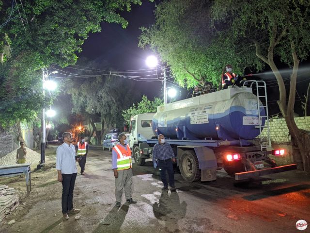 محافظ أسيوط: حملات رش وتطهير بالمراكز والأحياء مستمرة للحماية من فيروس كورونا المستجد