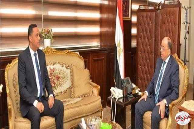 وزير التنمية المحلية يعلق  بعد لقاءه بمحافظ الدقهلية المصاب بكورونا