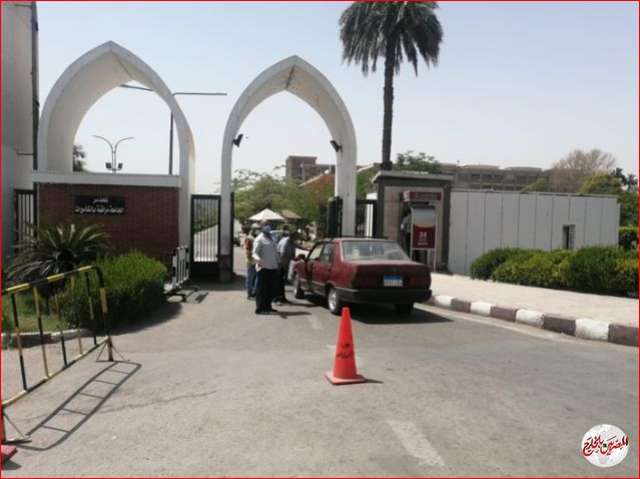 منافذ لبيع الكمامات بسعر التكلفة فى جامعة أسيوط