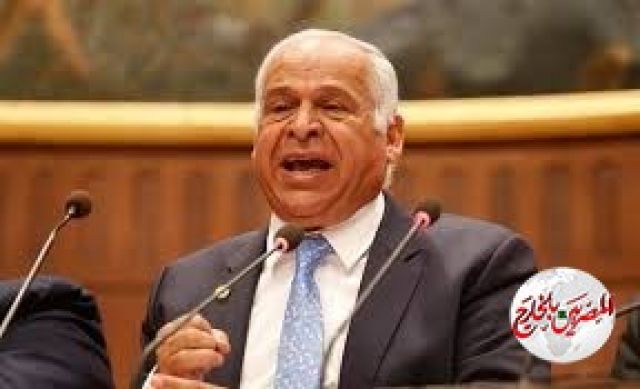 فرج عامر يرفض منح القطاع الخاص إجازة 5 أيام فى العيد