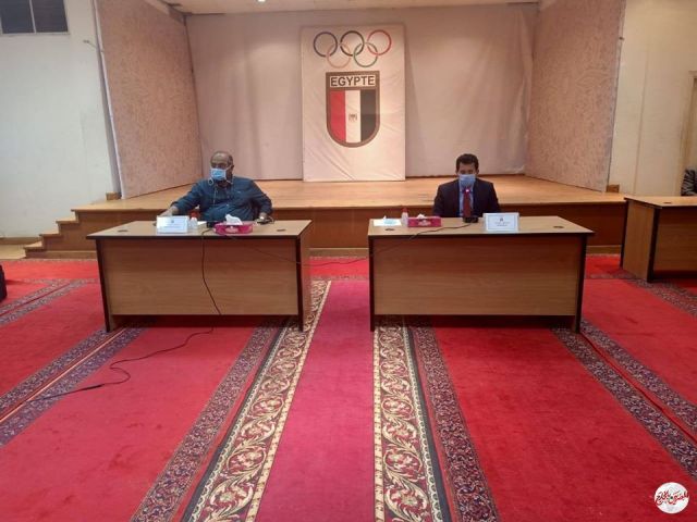 وزير الرياضة يشهد اجتماع اللجنة الأولمبية لمناقشة خطة عودة النشاط الرياضي