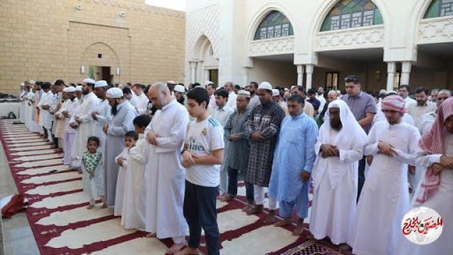 السعودية تمنع إقامة صلاة عيد الفطر في المساجد