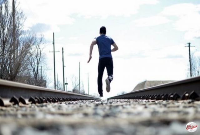 أسرة تعيد ابنها المصاب بكورونا للمستشفى بعد هروبه منها