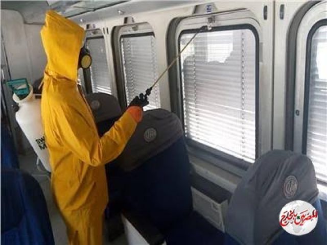 السكة الحديد تواصل حملات التعقيم والتطهير بالقطارات والمحطات