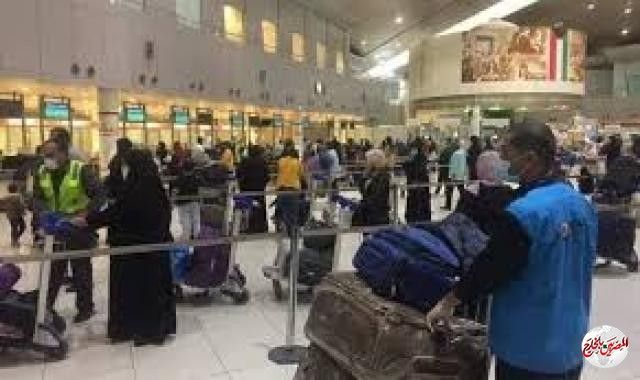 وصول 3 رحلات استثنائية تقل 642 من العالقين بالسعودية والكويت الى مطار القاهرة