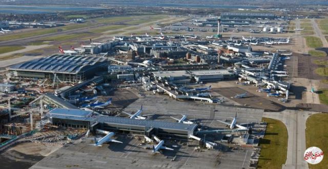 وزارة الطيران تمنح الشركات تخفيض 50% على رسوم الهبوط