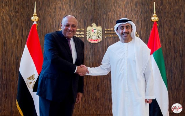 وزير الخارجية ونظيره الإماراتي يدينان تعريض حياة المدنيين في ليبيا للخطر