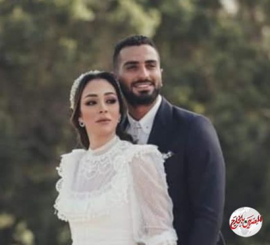 بالصور.."محمد الشرنوبي" يعقد قرانه على رندا رياض مديرة اعمال انغام