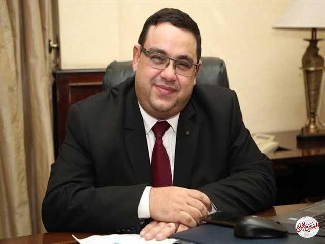 وفاة محسن عادل خبير سوق المال