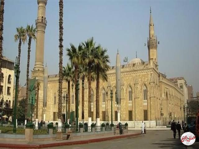 غدًا.. صلاة الجمعة في مسجد الحسين بـ 20 مصلياً