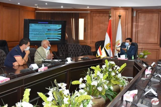 وزير الرياضة يناقش استعدادات مصر لاستضافة بطولة العالم لكرة اليد