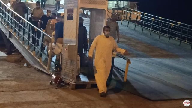 وزير النقل يتابع وصول عبارة القاهرة إلى ميناء سفاجا قادمة من السعودية