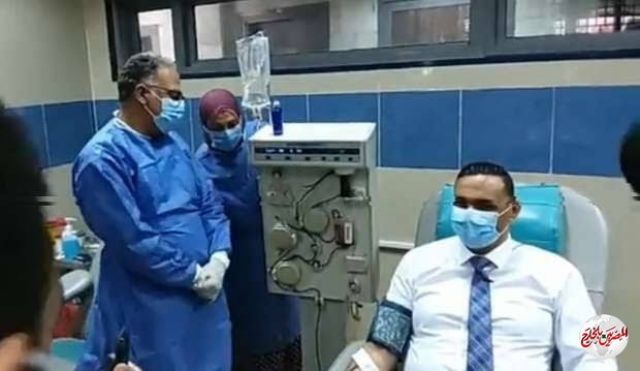 محافظ الدقهلية يتبرع بالبلازما بعد التعافي من كورونا