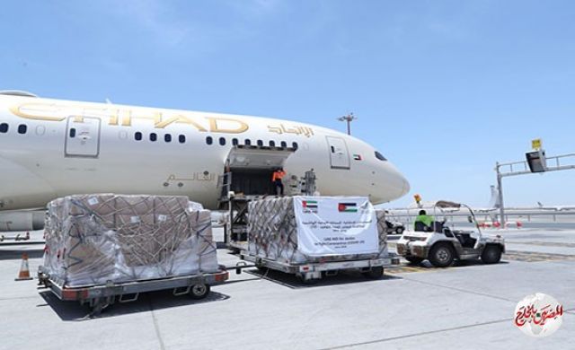 الإمارات ترسل طائرة مساعدات طبية إلى الأردن لدعمه في مكافحة كورونا