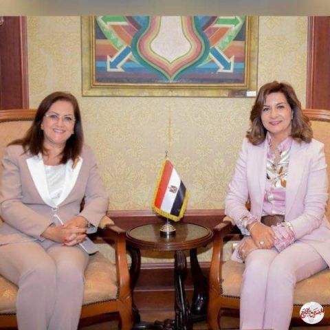 السفيرة نبيلة مكرم : محافظة سوهاج تتصدر النسبة الأعلى للمصريين العائدين من الخارج