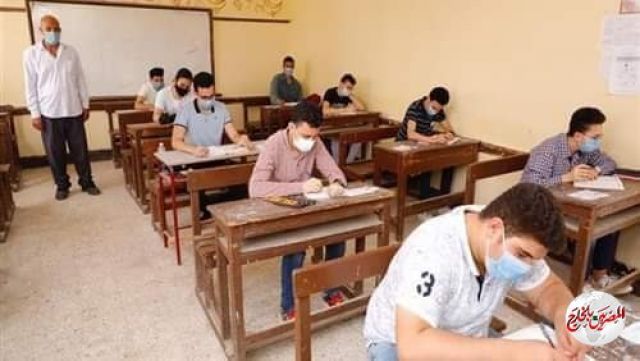 التأمين الصحي : 3 طلاب مصابين بكورونا و29 طالبا اشتباه في أول أيام الثانوية العامة