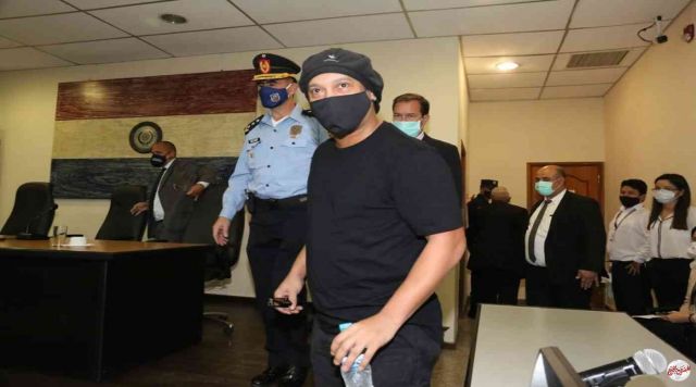 رسميا.. إطلاق سراح "رونالدينيو"