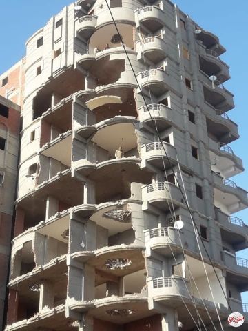 نائب رئيس مدينة المحلة يتهم المحليات بالتسبب في إنهيار منزلة