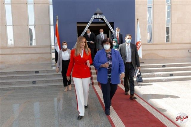 وزيرة الثقافة تشارك في لجان تقييم المرشحين للالتحاق بالبرنامج الرئاسي لتأهيل التنفيذيين للقيادة