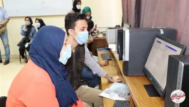 جامعة عين شمس: استقبال 2353 طالبا بمعامل التنسيق الإلكتروني للمرحلة الأولى