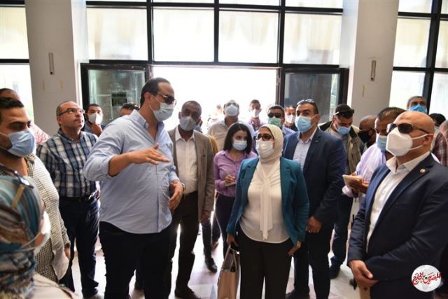 هالة زايد تتفقد مبنى رعاية التأمين الصحى الشامل الجديد بالأقصر