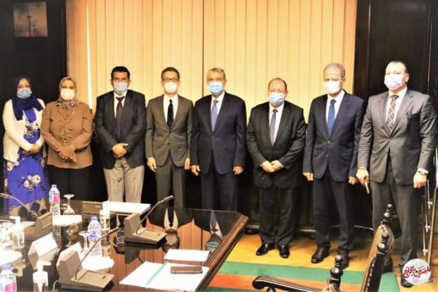 وزير الكهرباء يجتمع مع مدير شركة ماروبينى اليابانية بالقاهرة لبحث التعاون 
