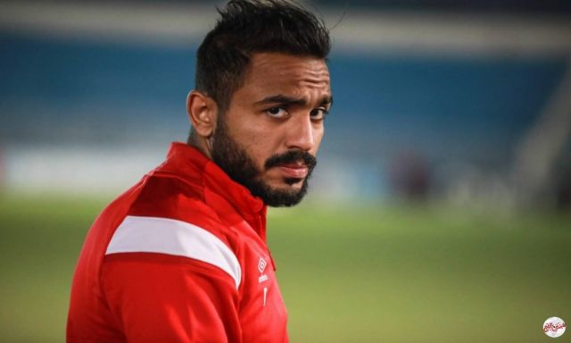 الأهلي يغرم كهربا مليون جنيه بعد مشادة مع الحارس محمد الشناوي