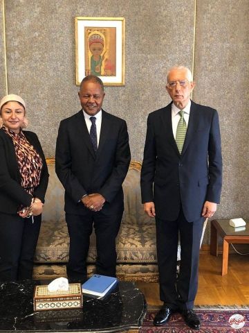 نائب وزير الخارجية للشئون الافريقية يستقبل مدير برنامج الغذاء العالمي في مصر