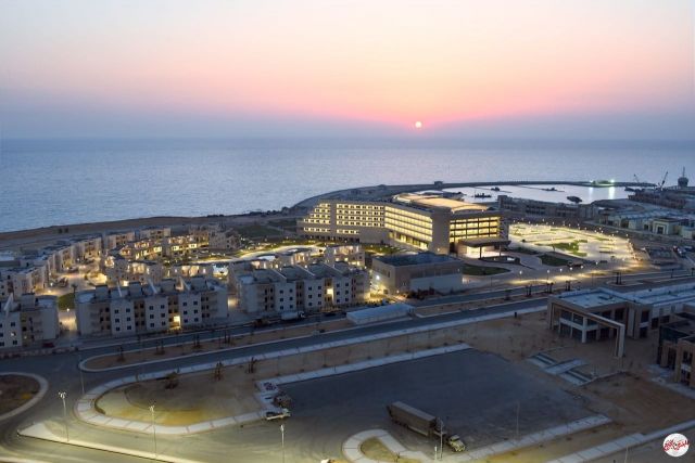 «شباب الدارسين بالخارج» يتفقدون منتجع الجلالة السياحي