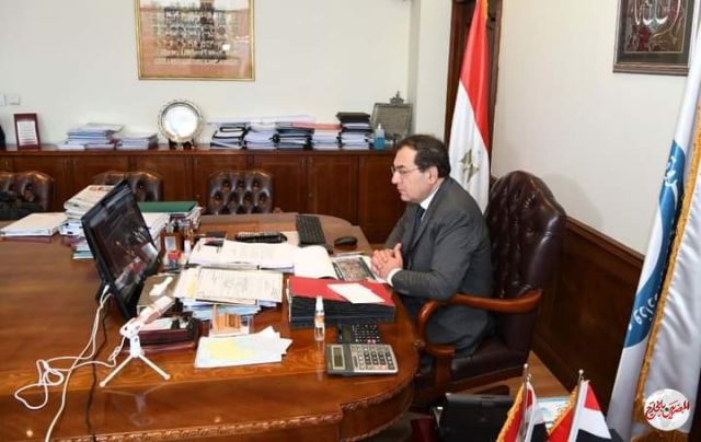 وزير البترول يرأس الجمعيات العامة لشركتى بتروشروق وبتروبل