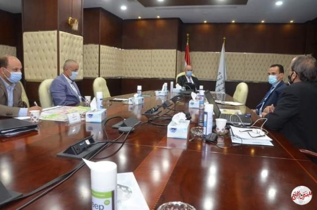 وزير الاسكان يستعرض التصميمات النهائية لمشروع الأتوبيسات السريعة بالجيزة