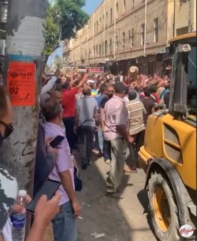 رئيس حي الجمرك يكشف حقيقة تجمع المواطنين بالمنشية فى الإسكندرية