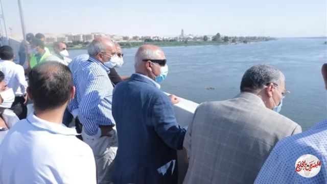 وزير النقل يتفقد محور سمالوط على النيل بتكلفة 1.872 مليار جنيه