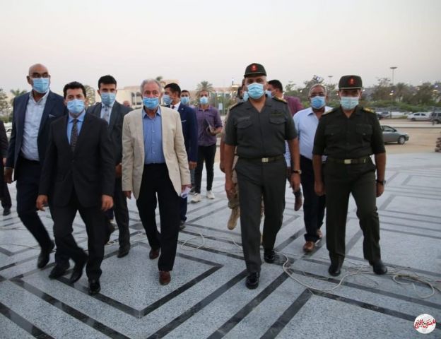 وزير الرياضة ورئيس الدولي لليد  يتفقدون  الأعمال الإنشائية بالصالة المغطاة باستاد القاهرة