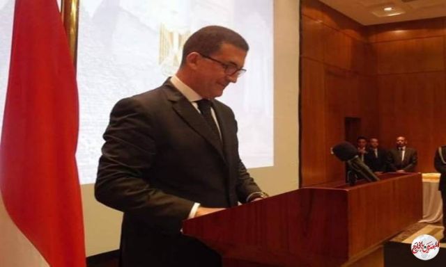 سفير مصر في عمان يلتقي وزير العمل الأردنى لمتابعة أوضاع الجالية المصرية