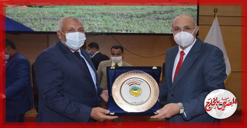 المصريين بالخارج